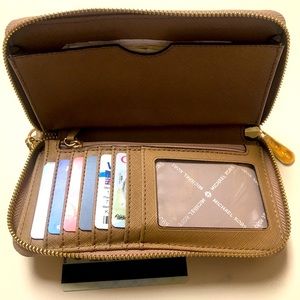 Michael Kors wristlet wallet
